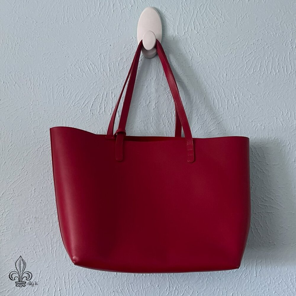 🍎Mansur Gavriel Tote w/clutch🍎
